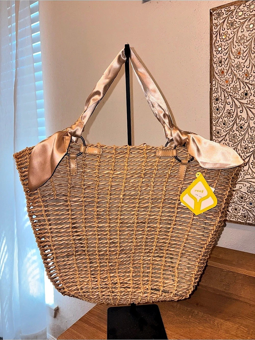 Reef woven cornhusk straw tote bag